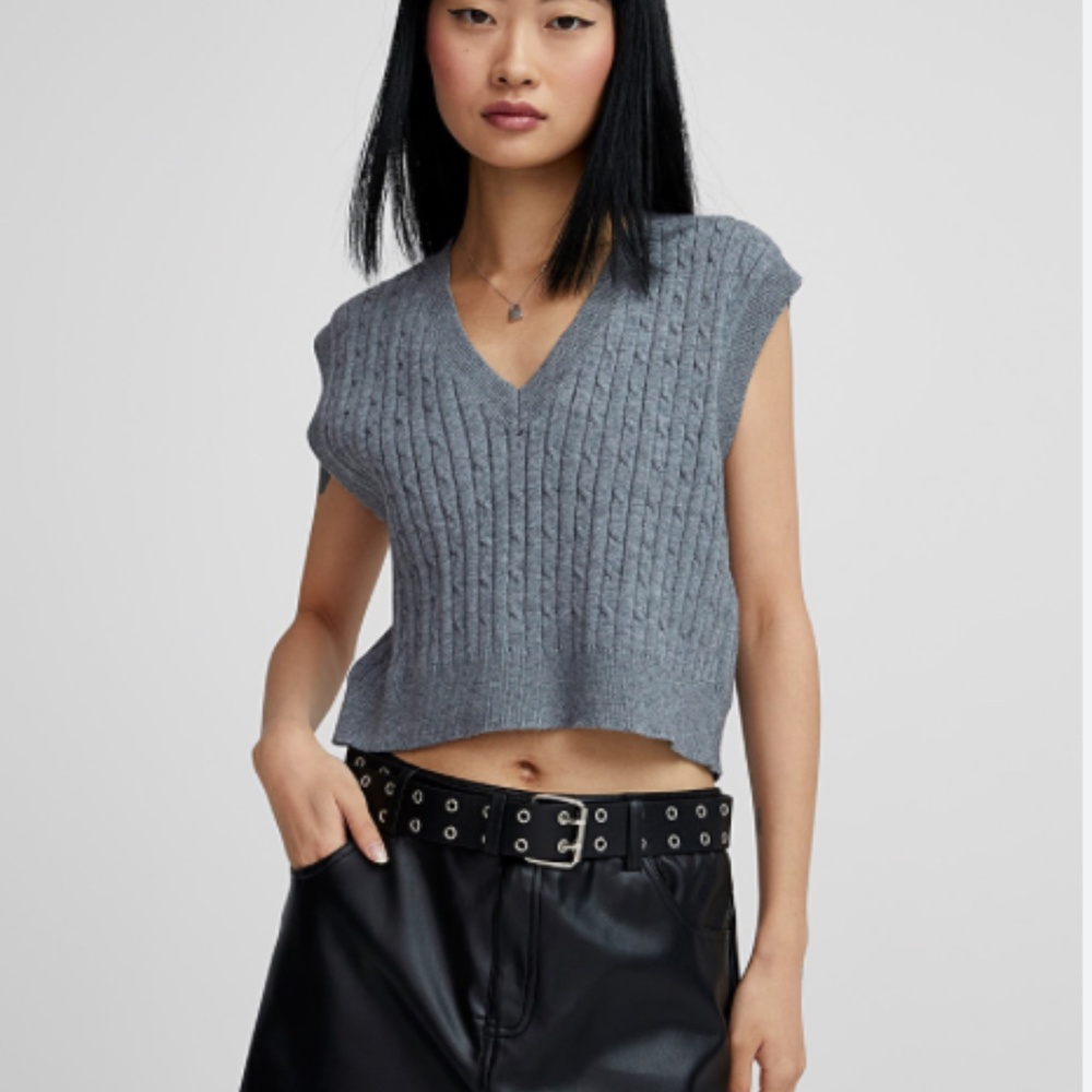 SOFT GREY CROPPED TWIK SWEATER VEST